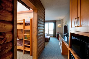 Iron/ironing board, free Internet, bed sheets - Great Wolf Lodge Bloomington (Bloomington)