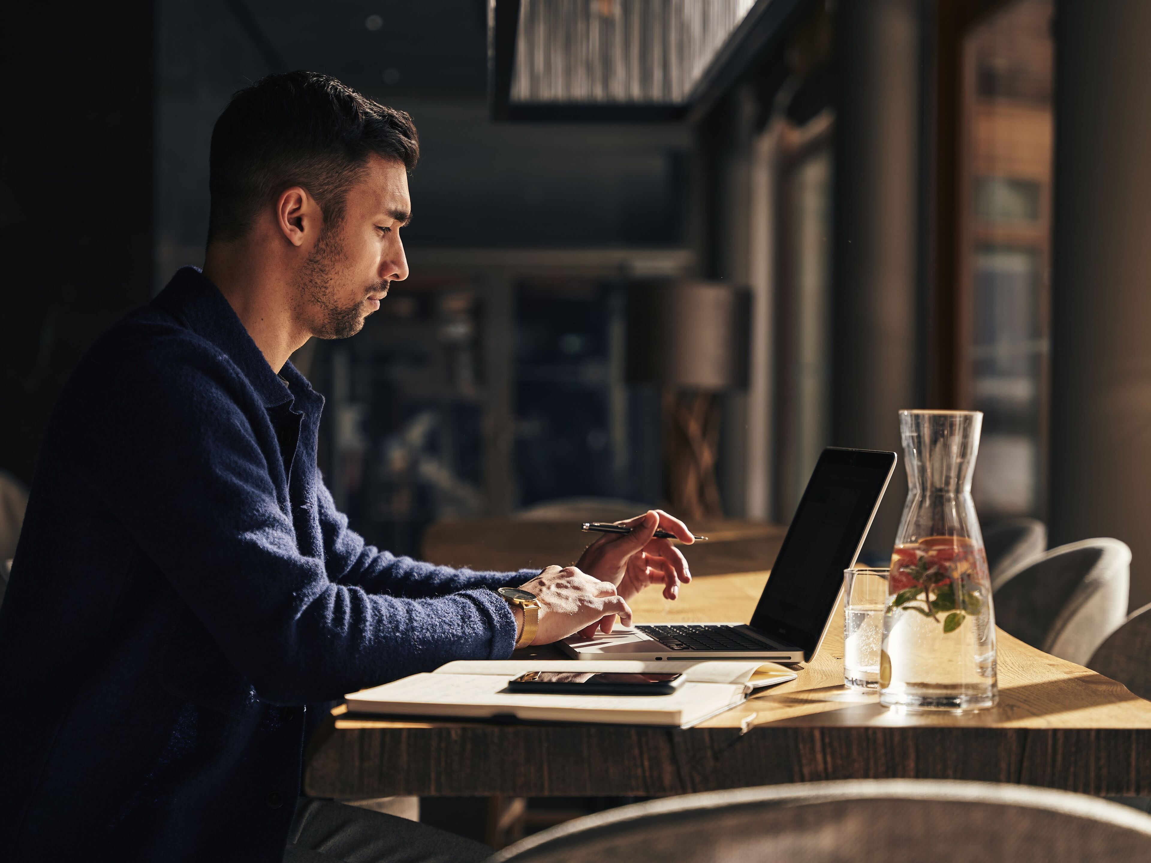 32-inch flat-screen tv with cable channels, tv, table football