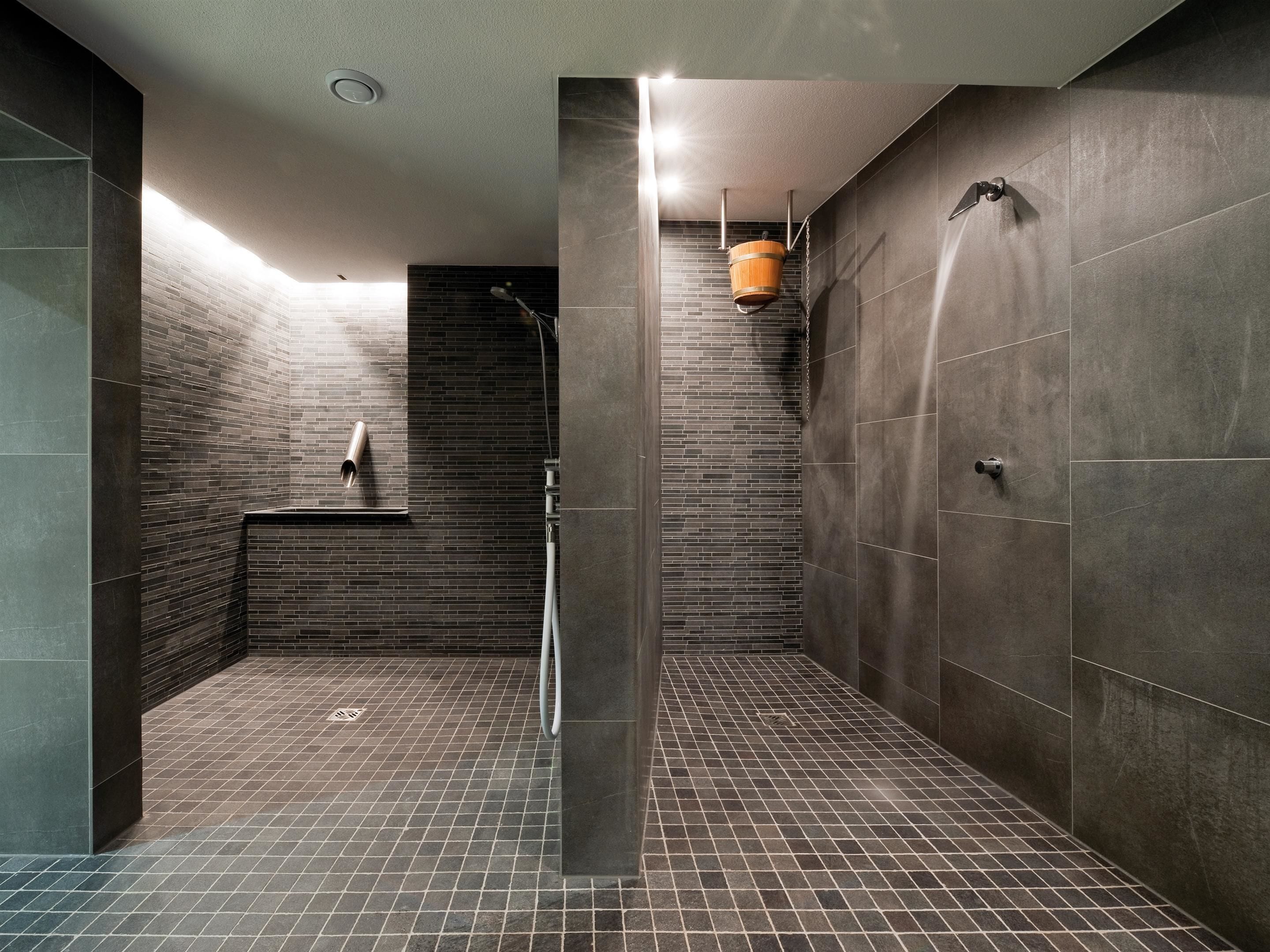 couples treatment room(s), sauna, hot tub, steam room, body treatments