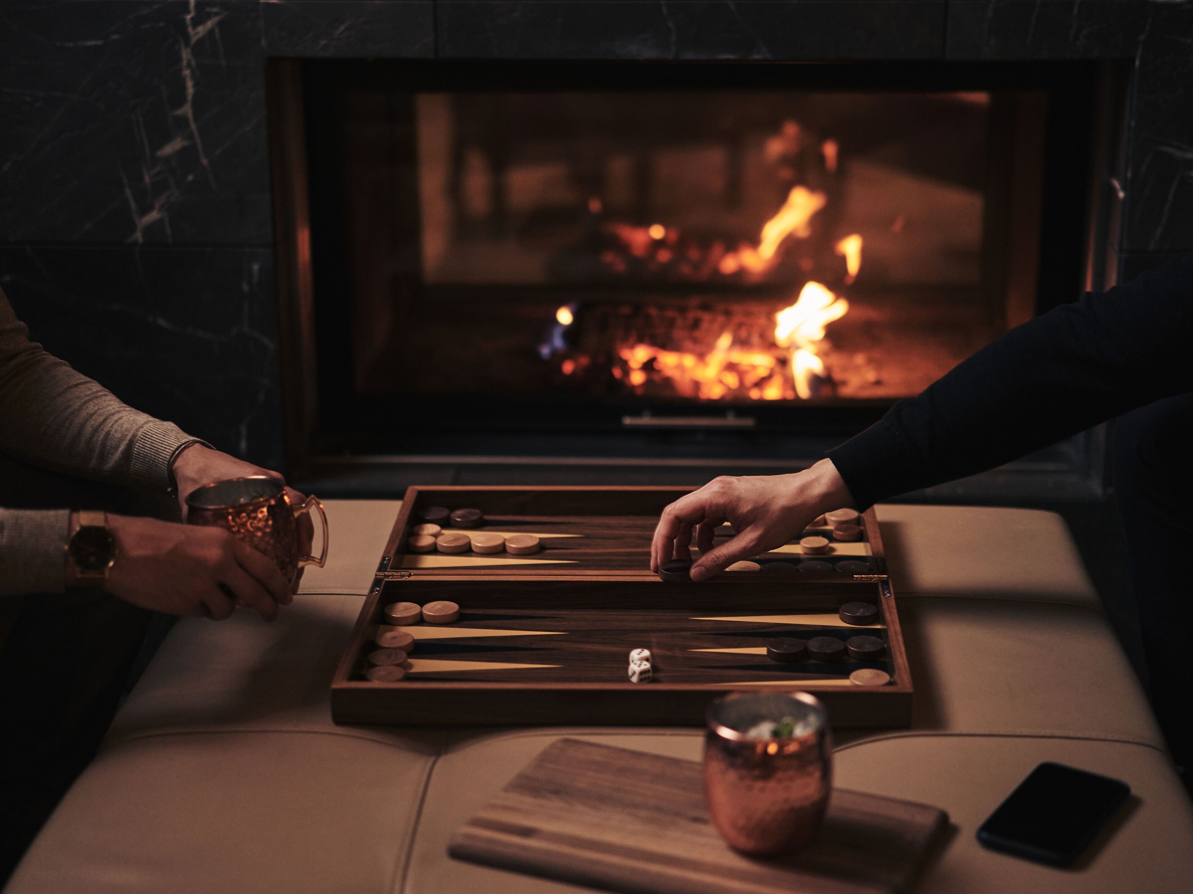 cocktail bar, garden views, open daily