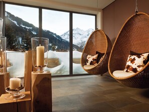 Behandelingskamers voor koppels, een sauna, een bubbelbad, een stoombad