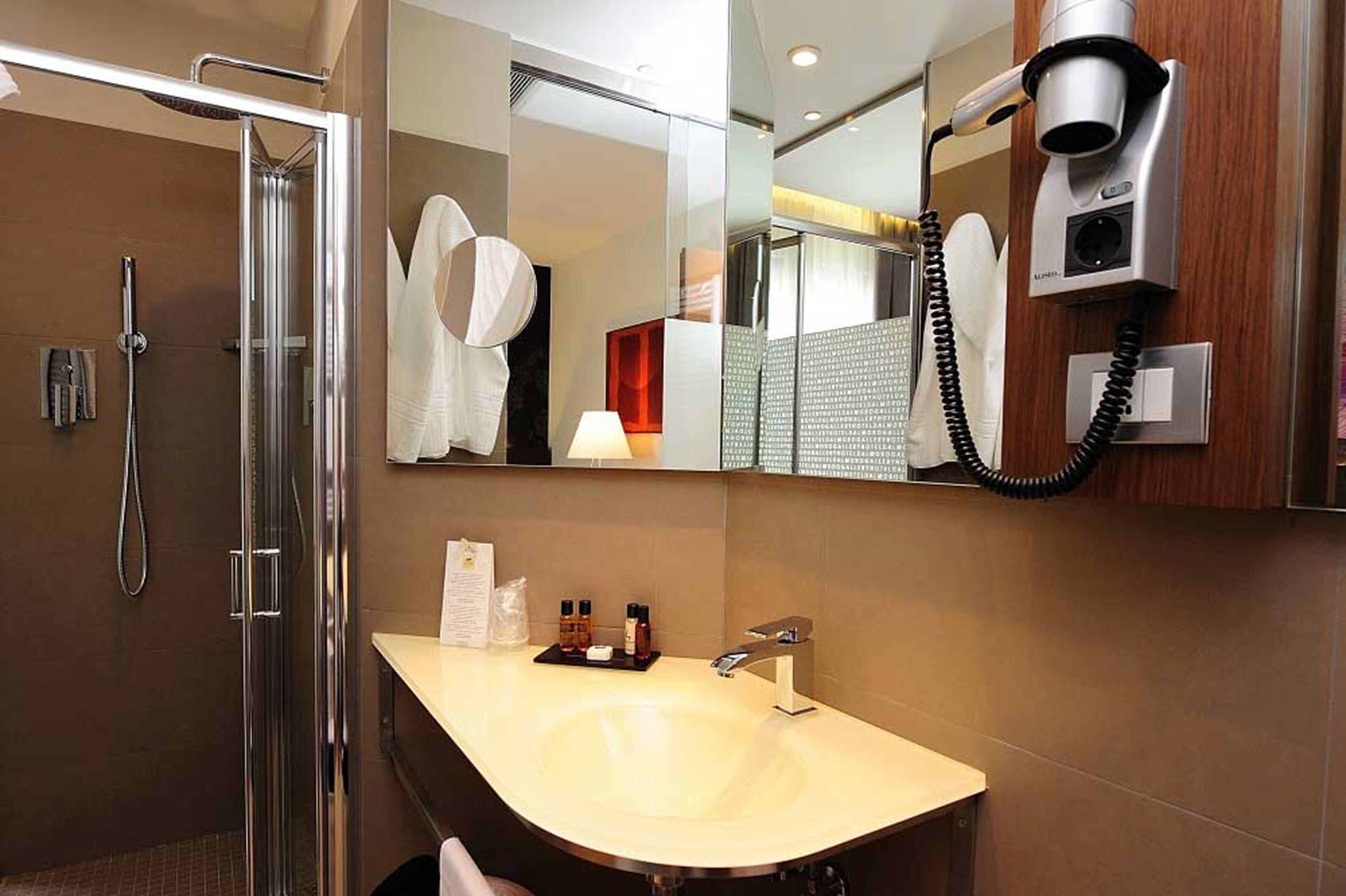 design double or twin room | bathroom | shower, free toiletries, hair dryer, bathrobes