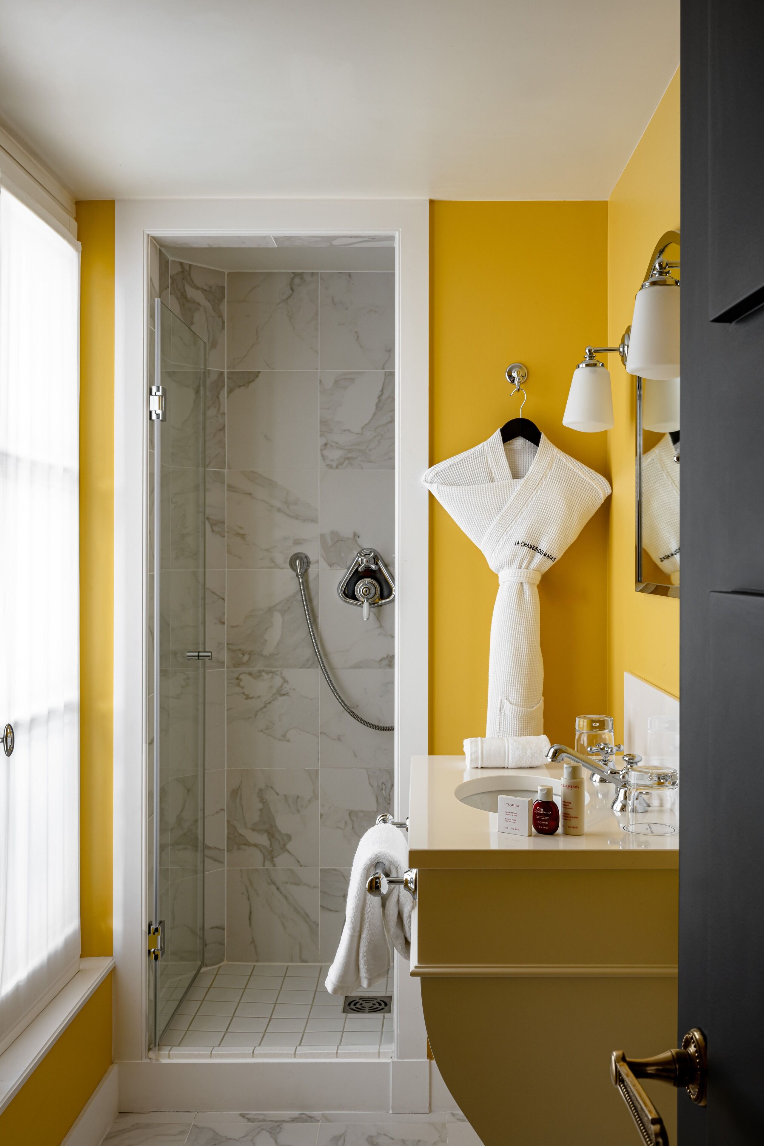 executive double room | bathroom | designer toiletries, hair dryer, bathrobes, towels