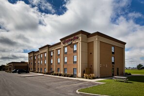 Exterior - Hampton Inn By Hilton Napanee (Greater Napanee)