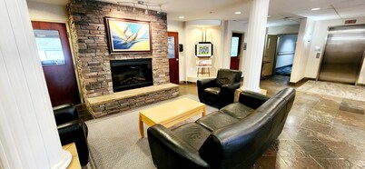 Park Hill Inn & Suites