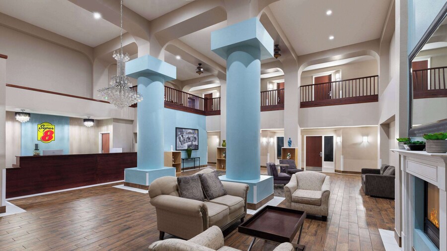 Super 8 by Wyndham Lubbock West