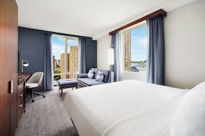1 bedroom, premium bedding, in-room safe, desk