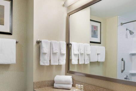 Courtyard by Marriott New York Manhattan Upper East Side - Image 13