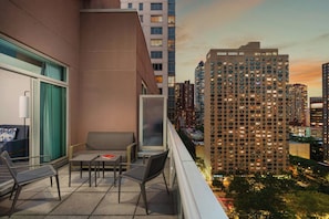 Executive Suite, 1 Bedroom, Non Smoking, Balcony