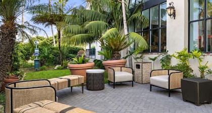 Embassy Suites by Hilton Fort Myers Estero