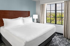 1 bedroom, premium bedding, in-room safe, desk