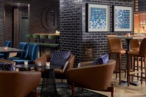 Daily full breakfast for a fee - Cumberland House Knoxville, Tapestry Collection by Hilton (Knoxville)