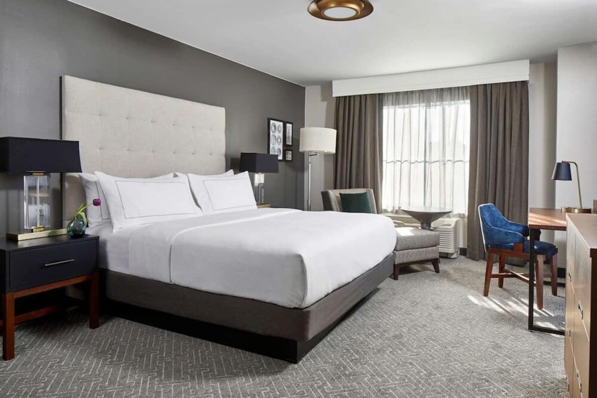 Premium bedding, in-room safe, desk, blackout drapes