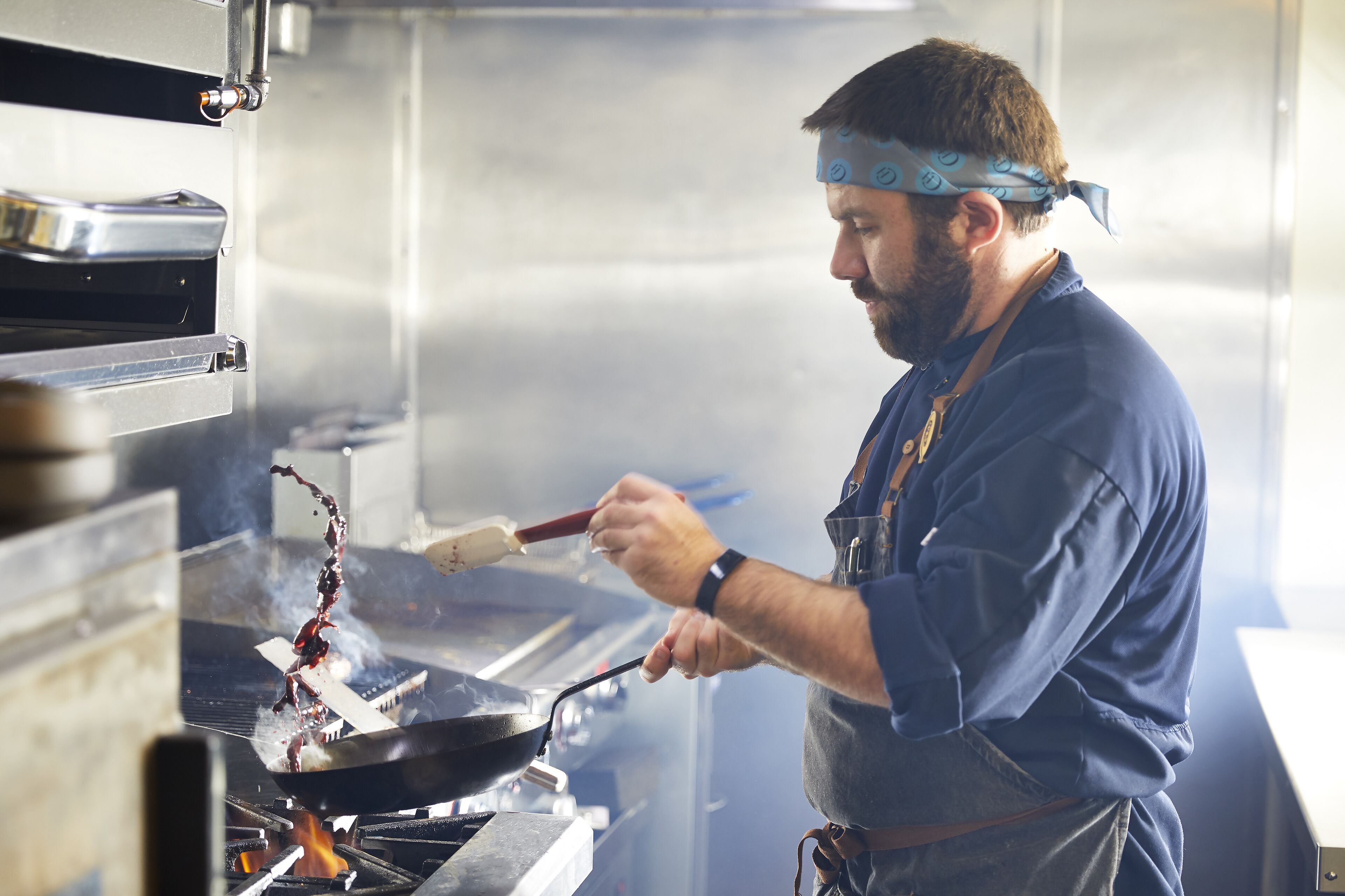 breakfast and dinner served, american cuisine