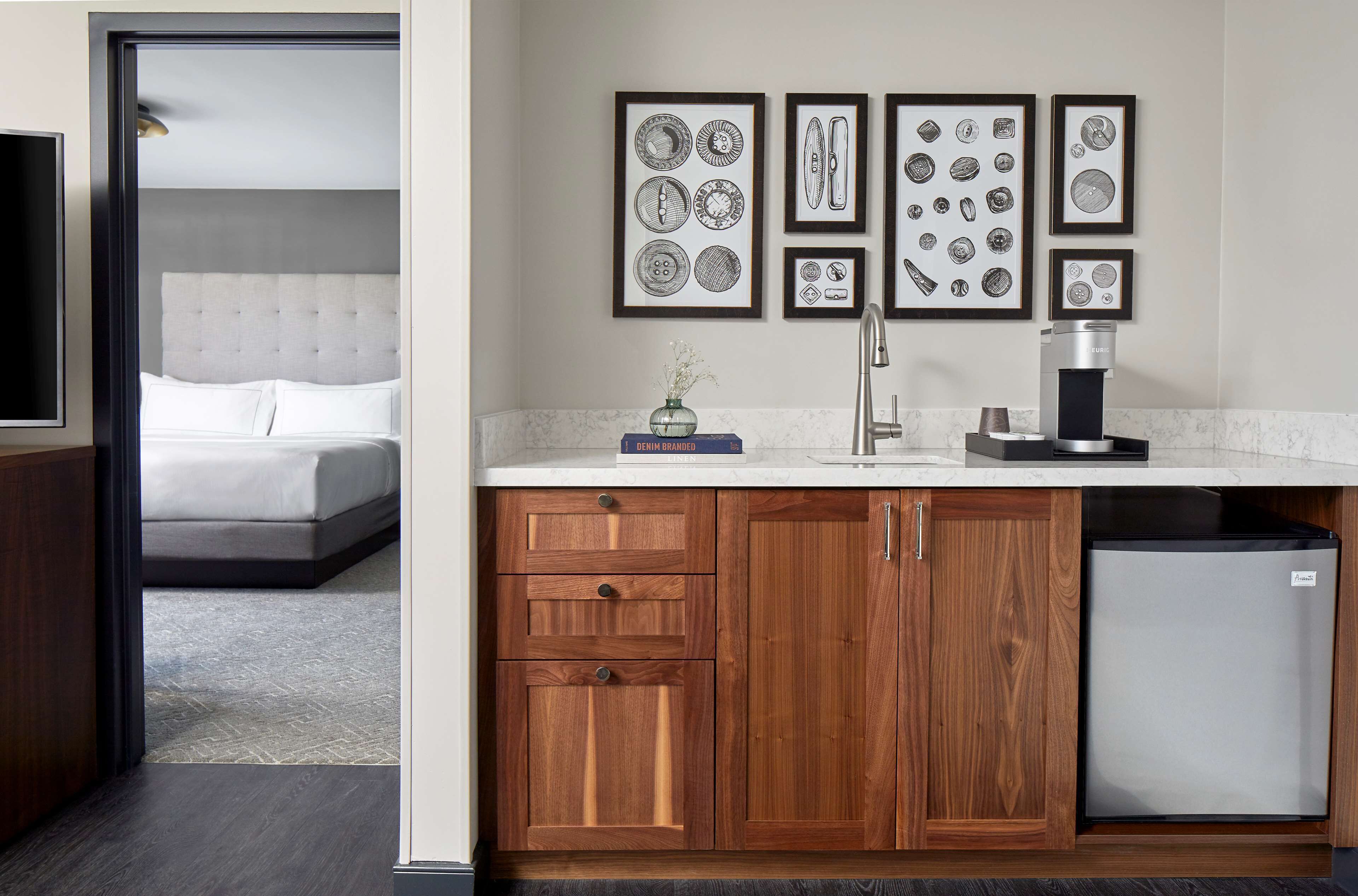 Minibar