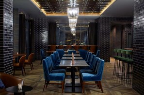 Breakfast and dinner served  - Cumberland House Knoxville, Tapestry Collection by Hilton (Knoxville)