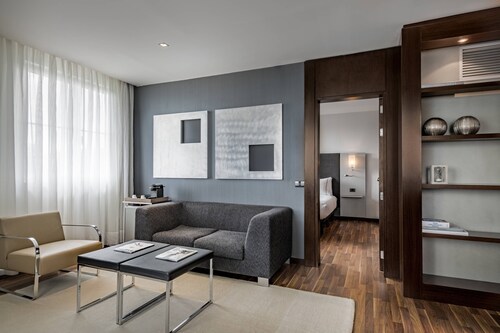 AC Hotel Burgos by Marriott (8)