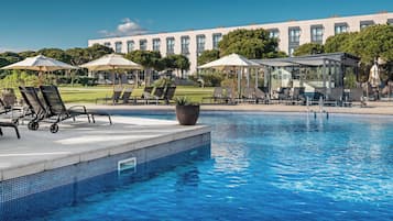 Outdoor pool, pool umbrellas