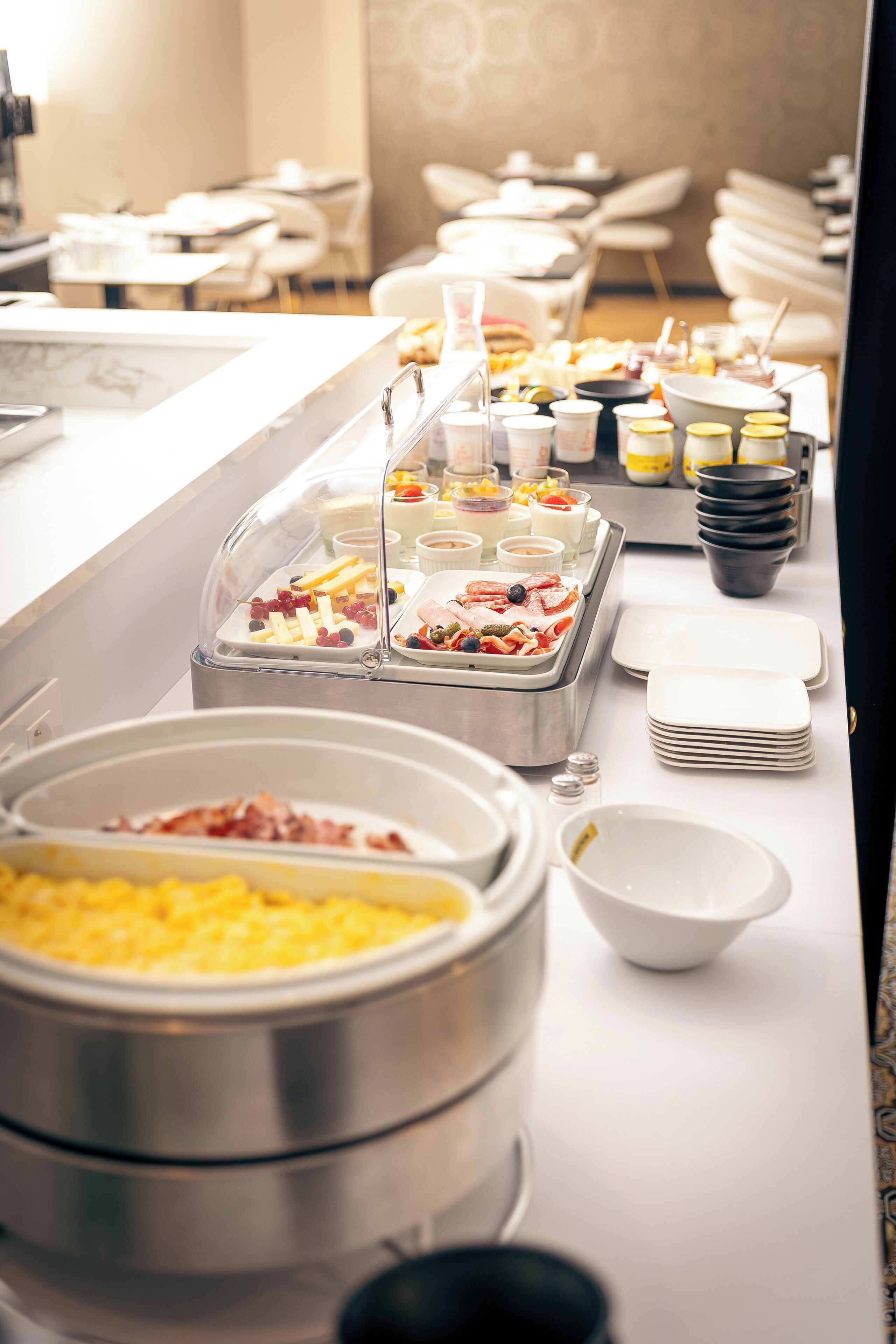 Petit déjeuner buffet (19.5 EUR par personne)