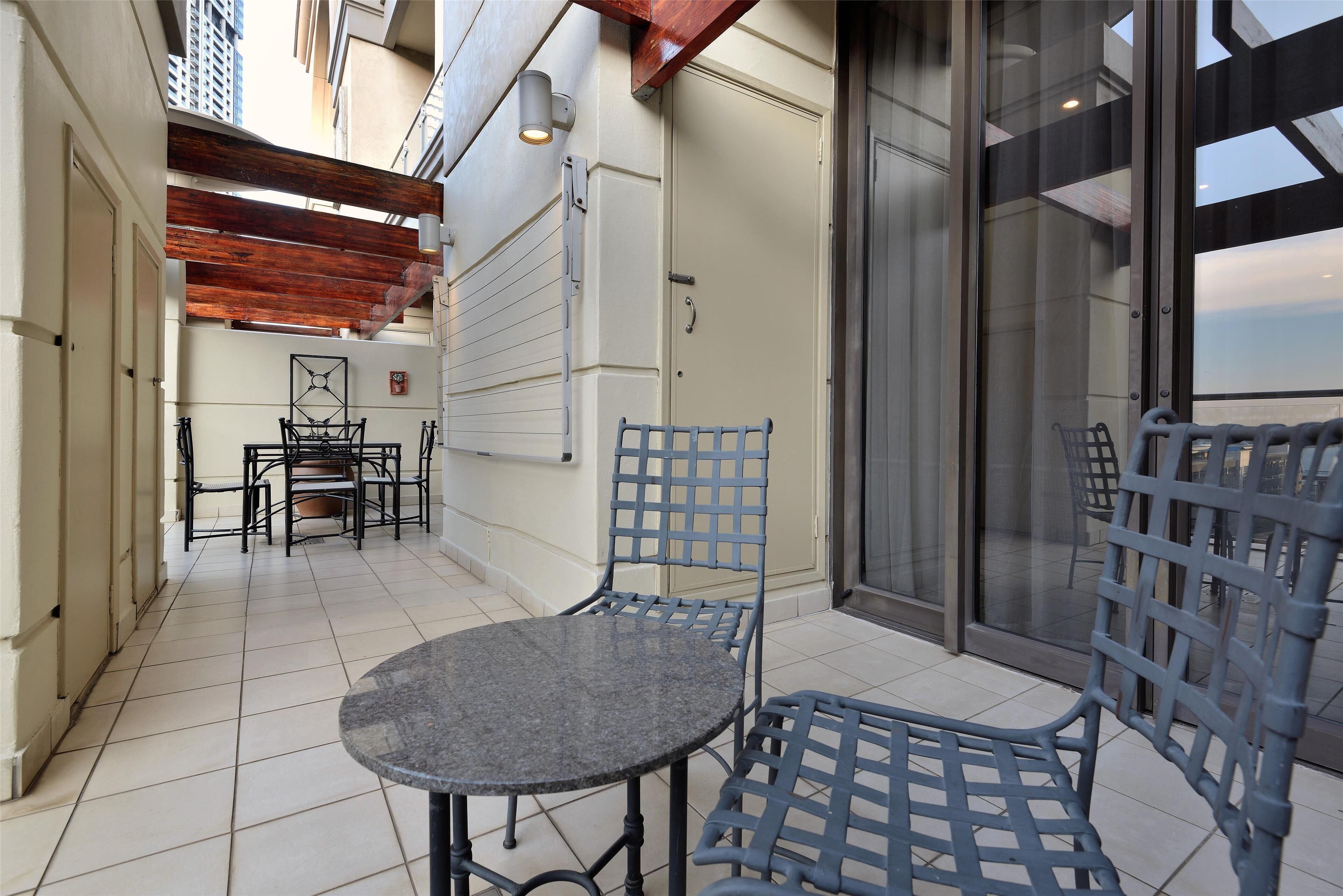 in-room safe, iron/ironing board, free wifi, bed sheets