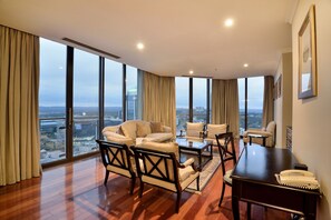 46-tums tv med satellitkanaler