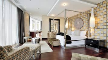 Premium bedding, minibar, in-room safe, desk