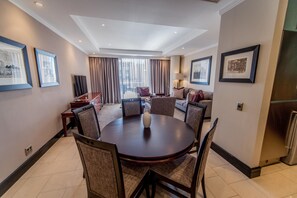 Suite, 2 Bedrooms | In-room dining - Raphael Penthouse Suites (Sandton)