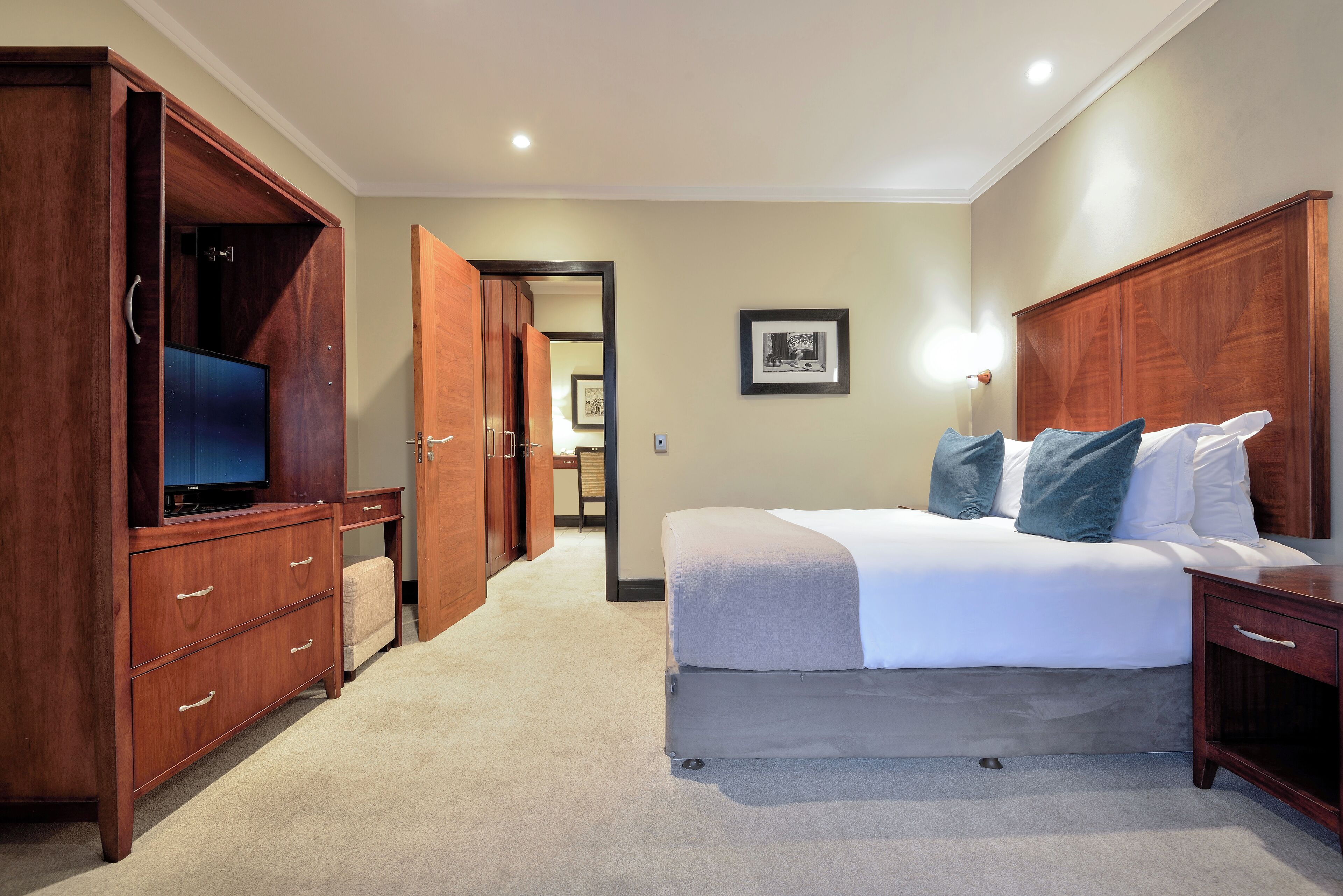 Photo - Raphael Suites