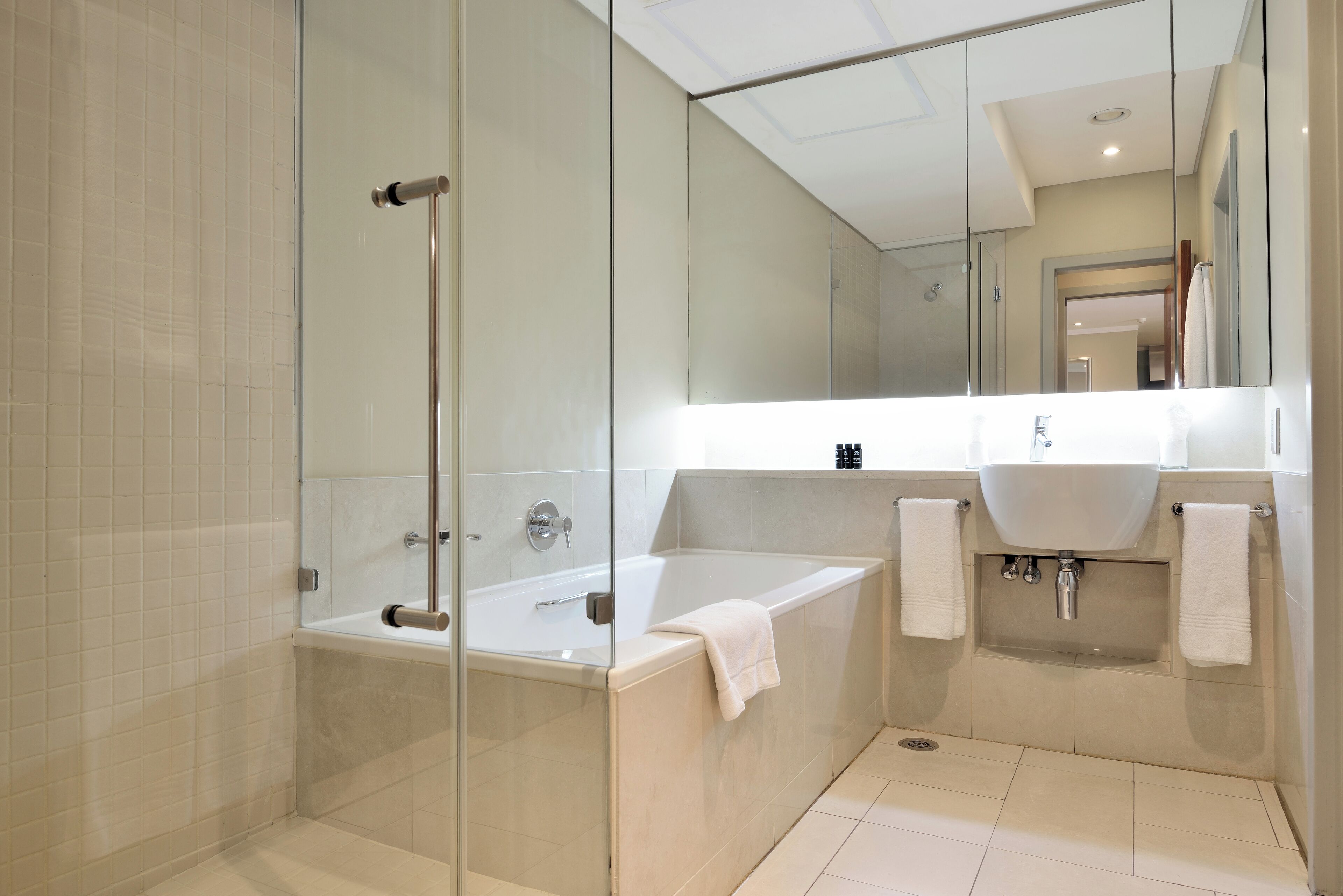 Photo - Raphael Suites