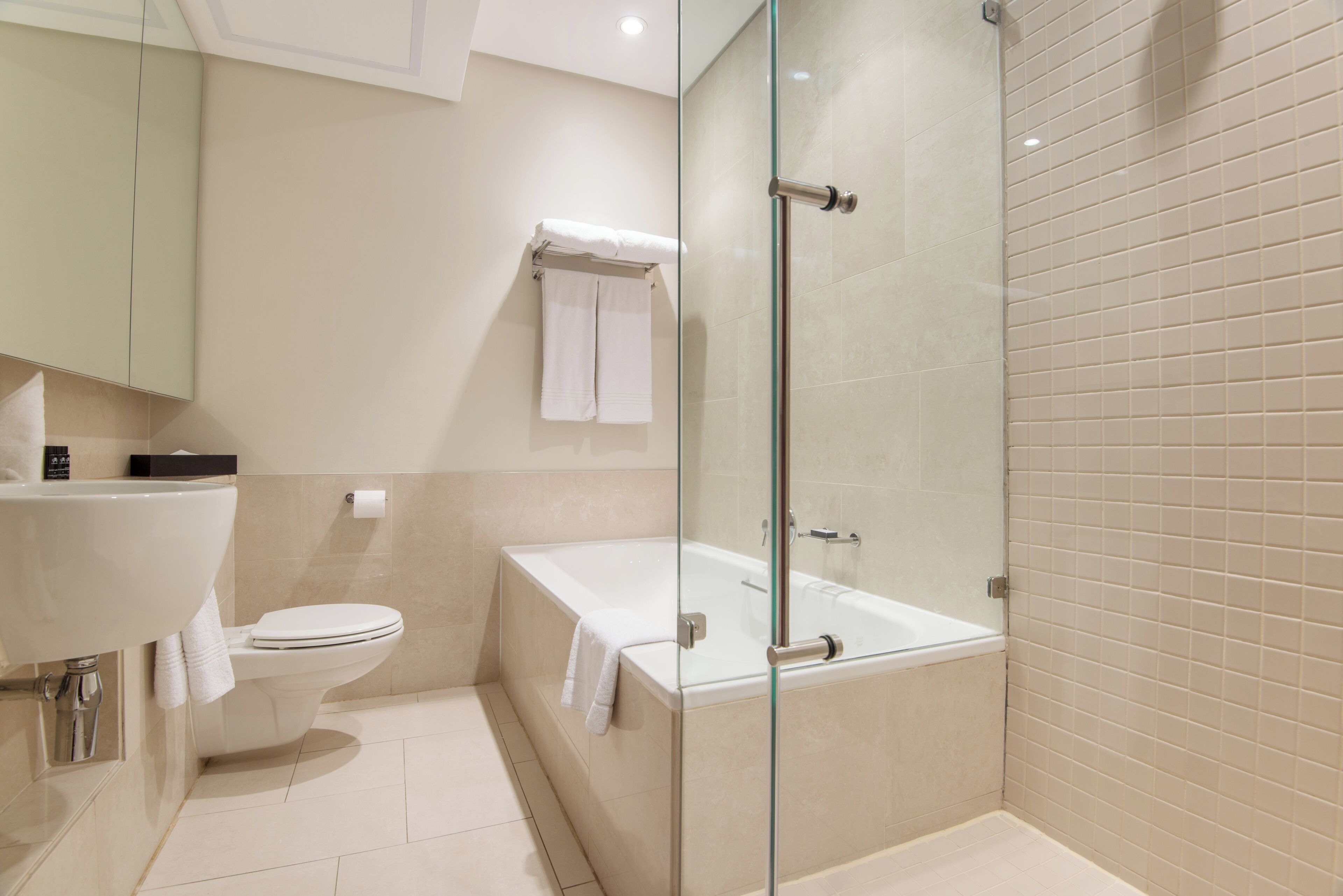 Photo - Raphael Suites