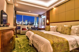 Superior Room, River View | Premium bedding, Select Comfort beds, free minibar, in-room safe