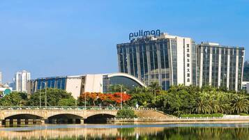 1 bedroom, minibar, in-room safe, desk