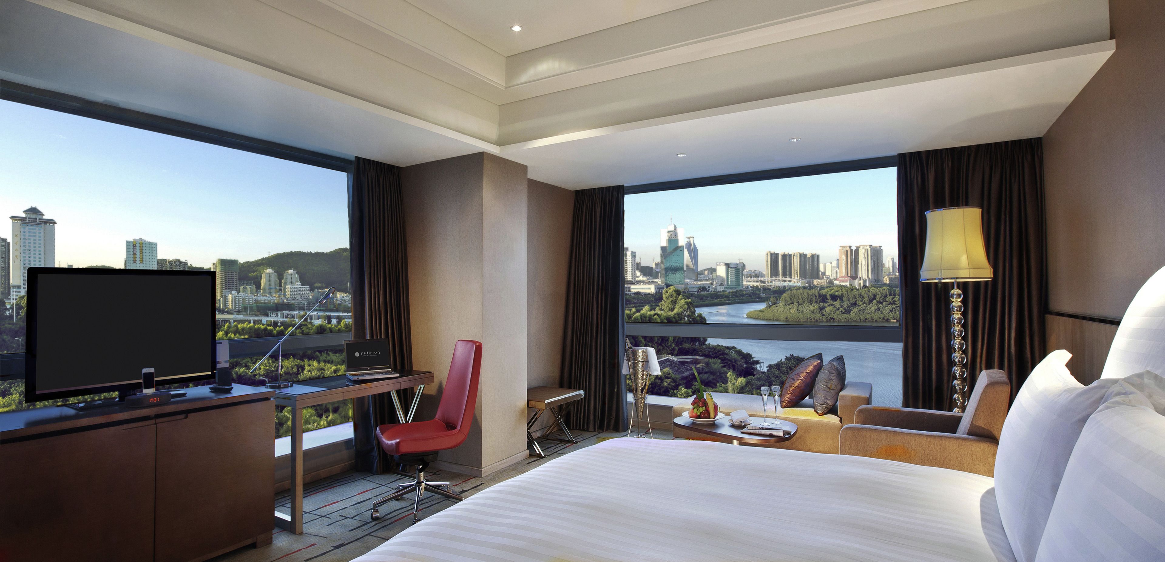 Minibar, in-room safe, desk, laptop workspace