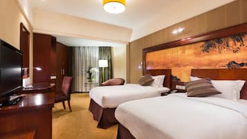 Minibar, in-room safe, desk, blackout curtains