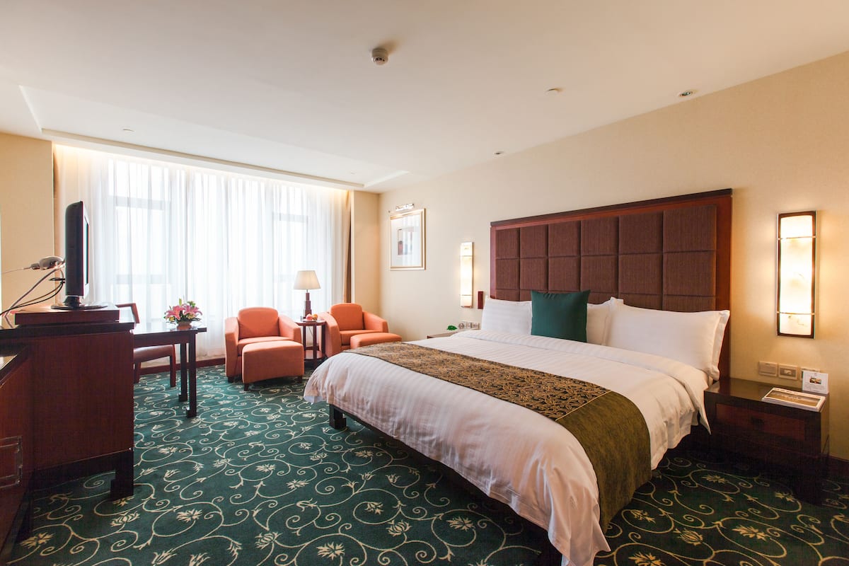 Deluxe Room, 1 King Bed