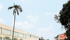 Outdoor pool - Mingyuan Xindu Hotel (Nanning)