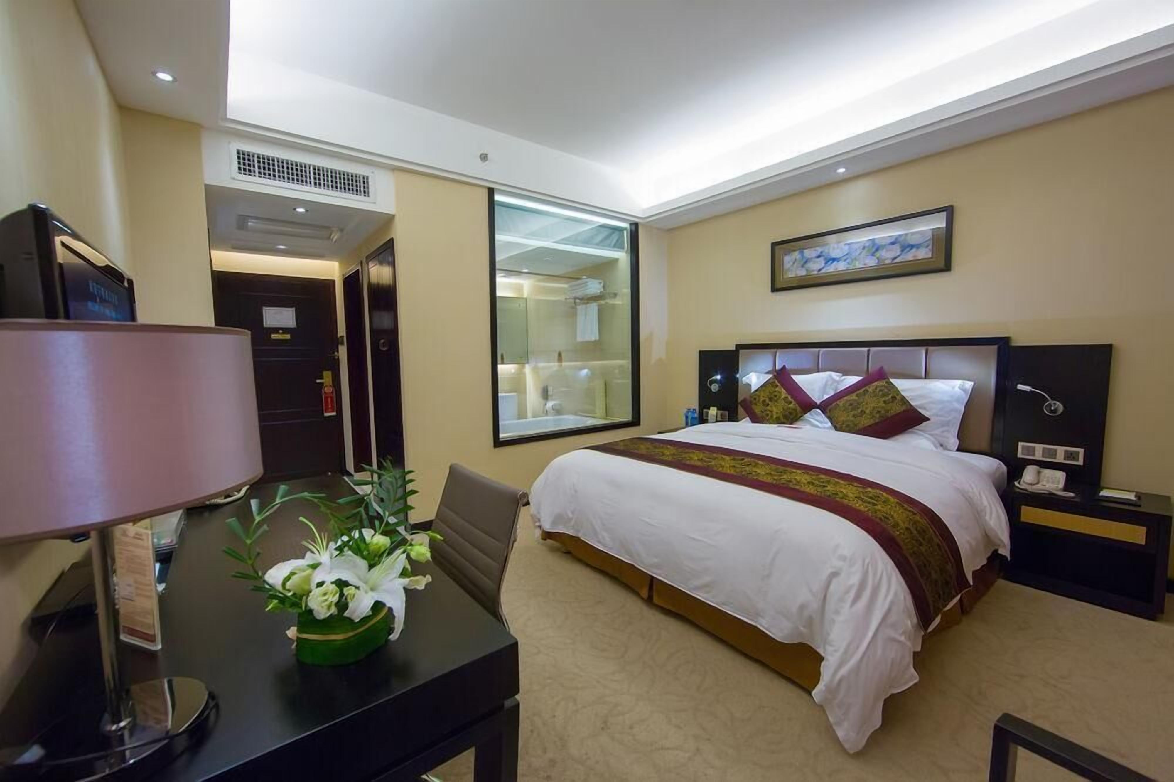 blackout curtains, free cots/infant beds, rollaway beds, free wifi