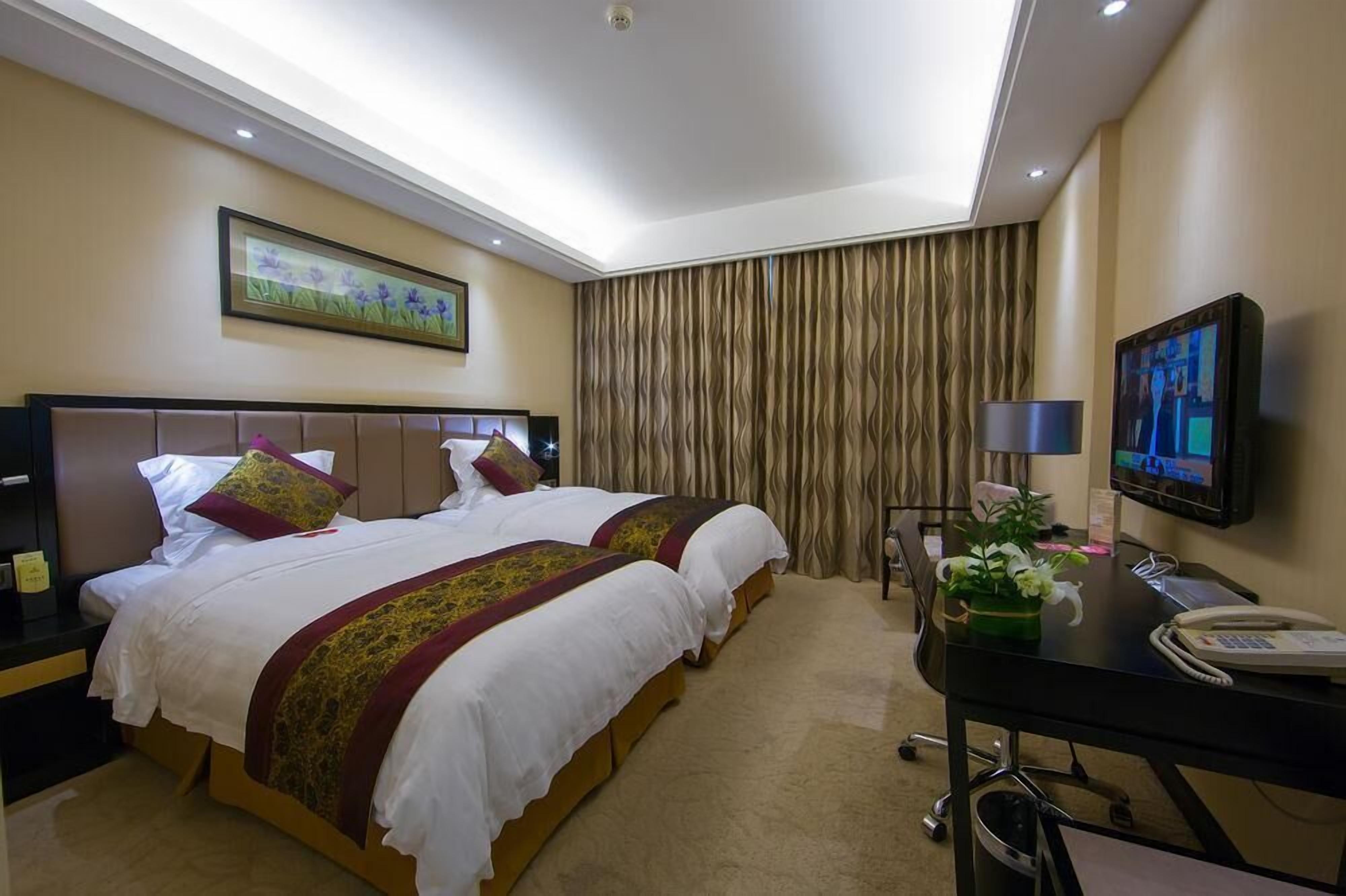 blackout curtains, free cots/infant beds, rollaway beds, free wifi