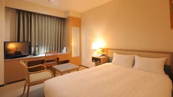 In-room safe, desk, blackout drapes, free WiFi