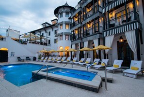 Heitur pottur utandyra