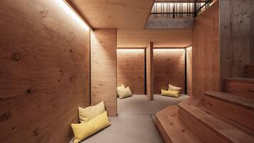 Parihoitohuone(ita), sauna, poreallas, höyrysauna, turkkilainen sauna