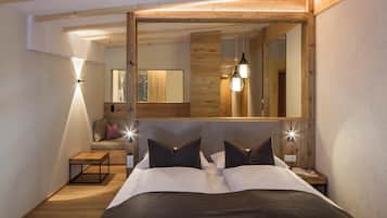Comfort-Doppelzimmer, Balkon | Minibar, Zimmersafe, Schreibtisch, laptopgeeigneter Arbeitsplatz
