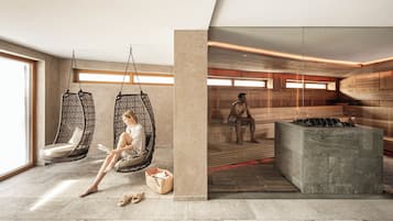 BehandlungsrĂ€ume fĂŒr Paare, Sauna, Whirlpool, Dampfbad