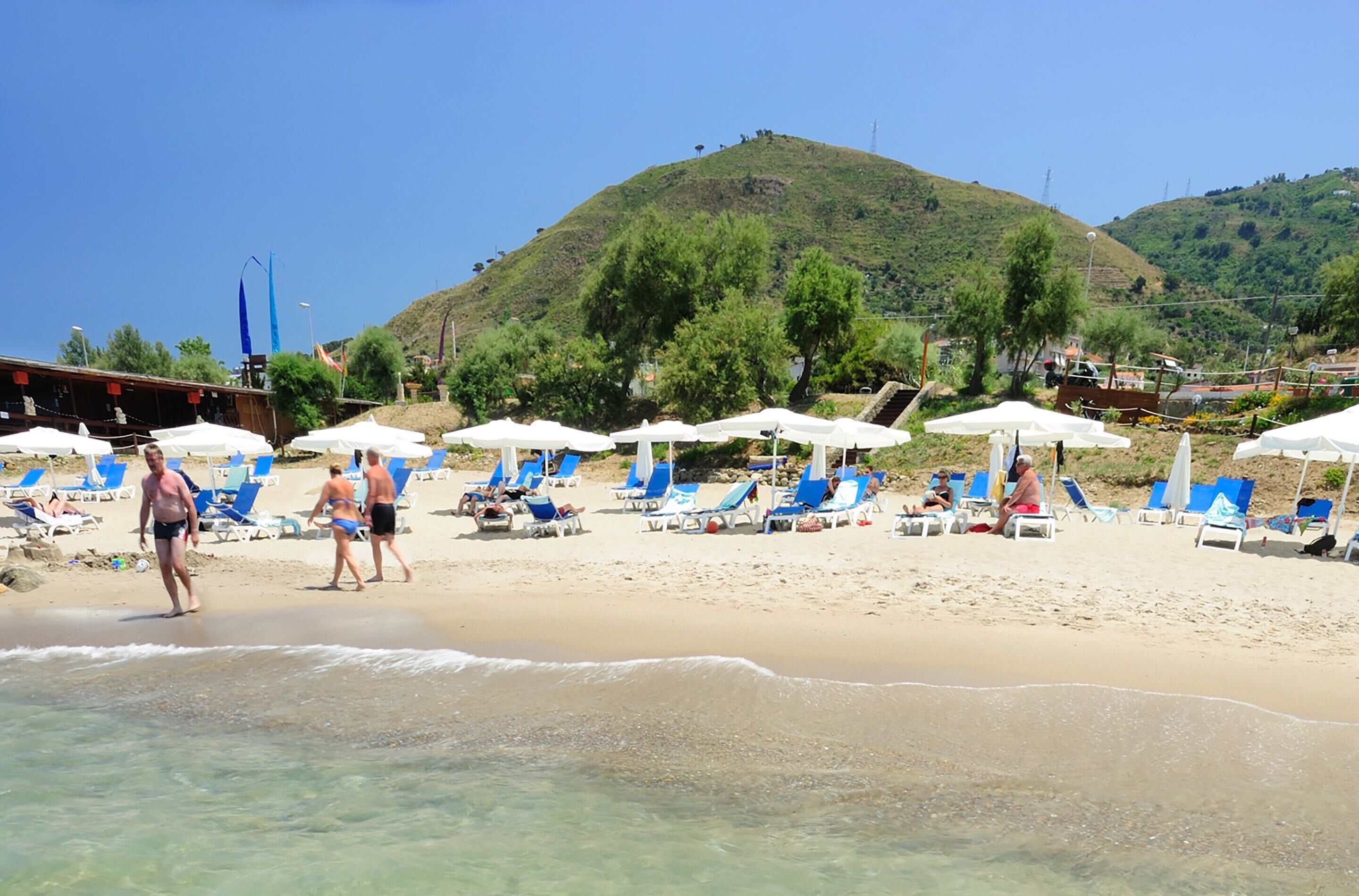private beach nearby, white sand, free beach shuttle, sun-loungers
