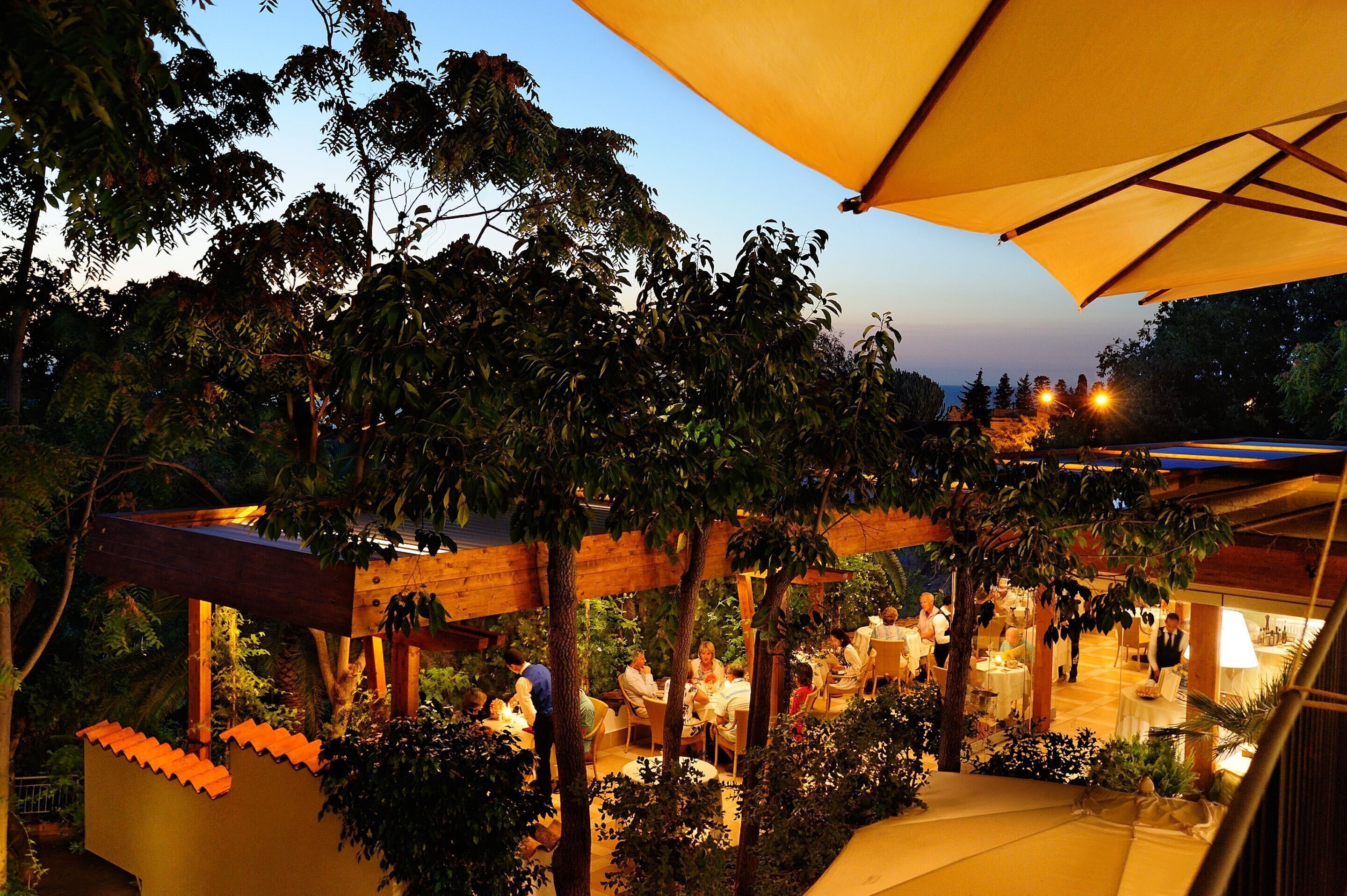 breakfast, dinner served; local cuisine, garden views