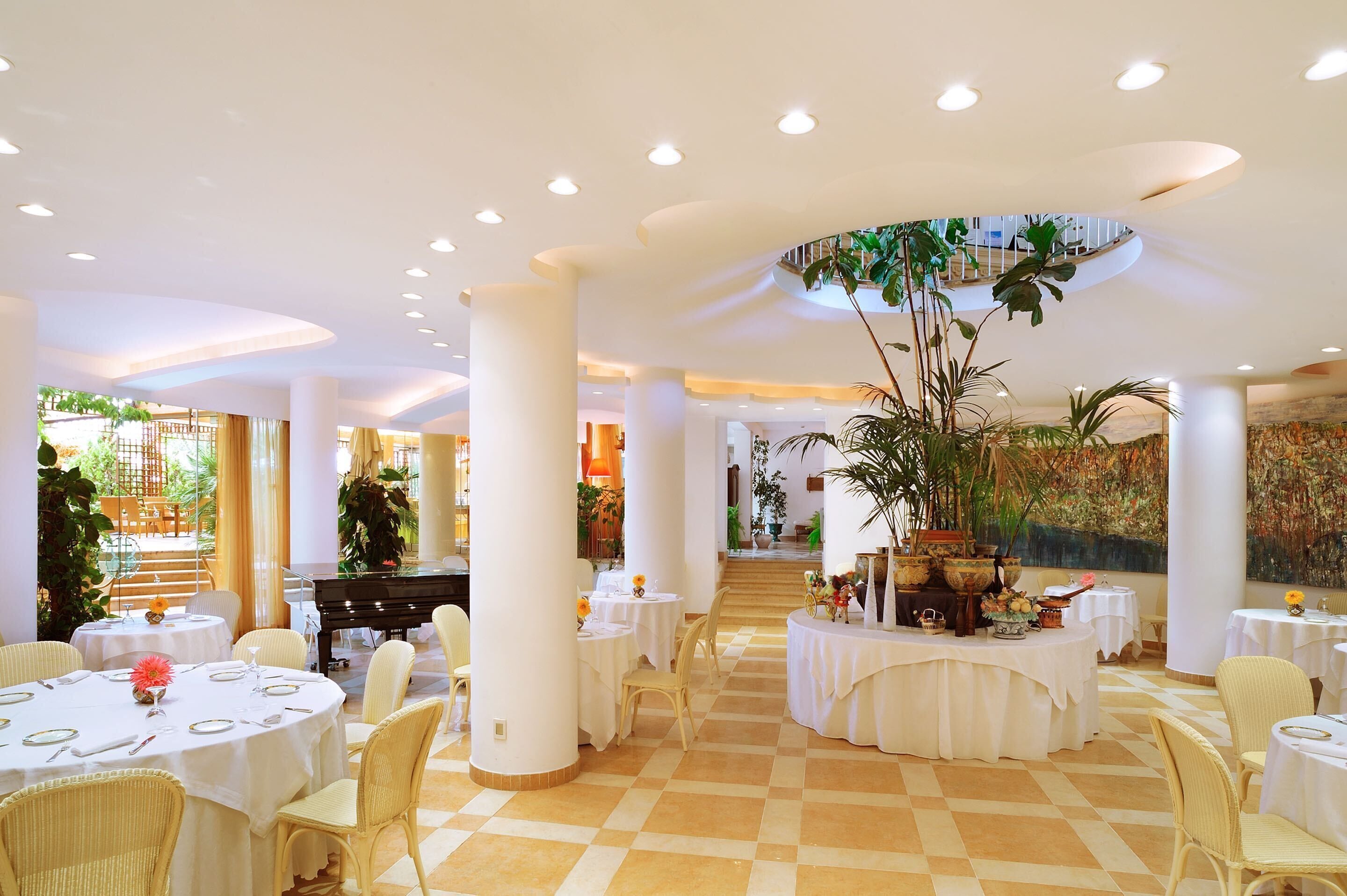 breakfast, dinner served; local cuisine, garden views