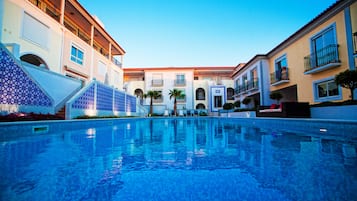 Superior Duplex, 4 Bedrooms, Ocean View, Beachside | Outdoor pool | 10 outdoor pools, sun loungers