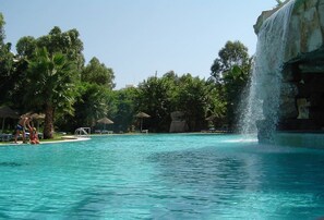 Indoor pool, 2 outdoor pools - Shell Beach Hotel & Spa (Hammamet)