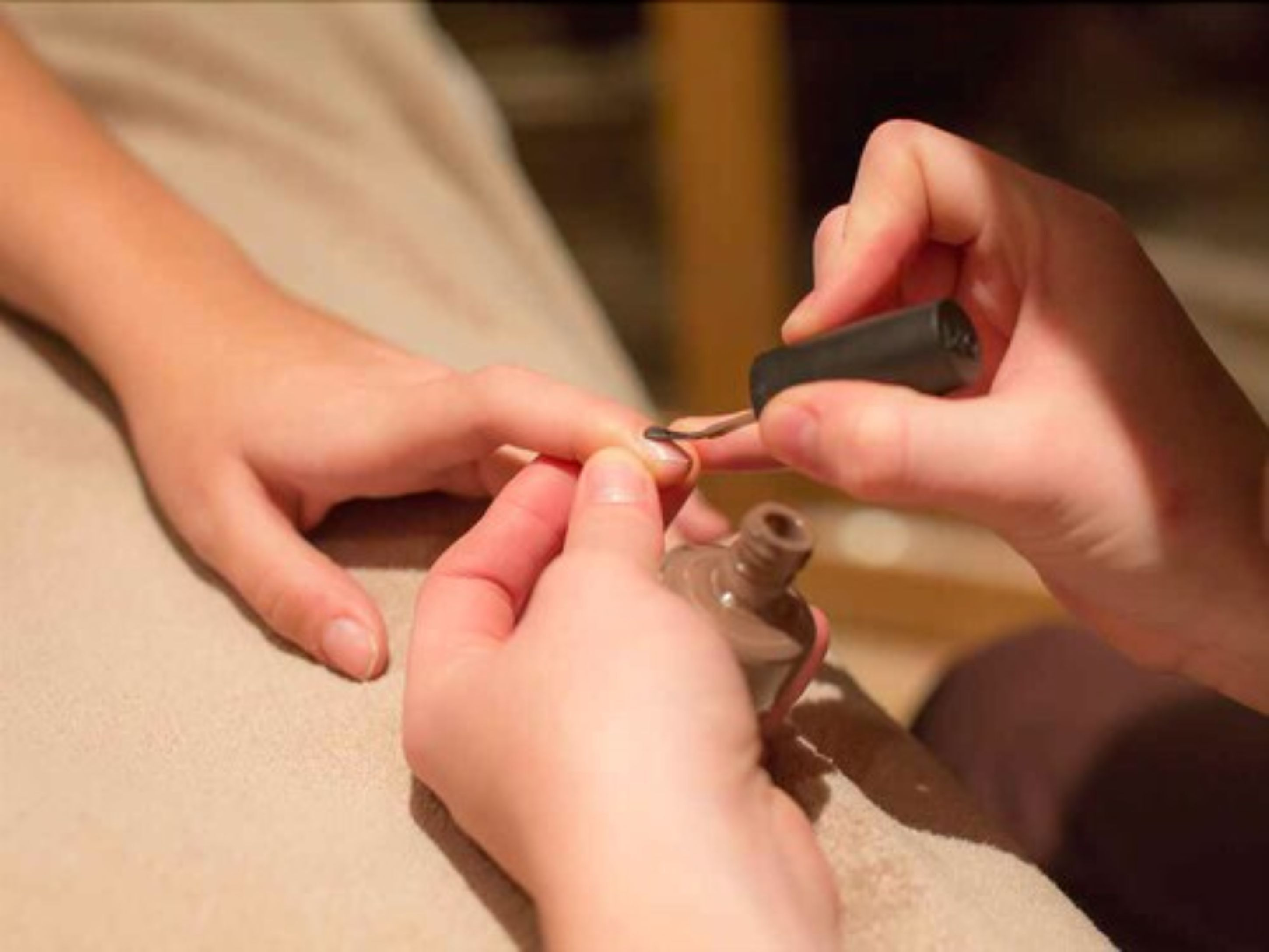 sauna, hot tub, steam room, turkish bath/hammam, body treatments