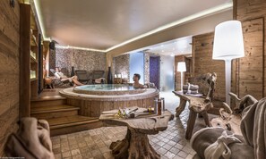 Sauna, hot tub, steam room, Turkish bath/hammam, body treatments - Hotel Alpen Ruitor (Les Allues)